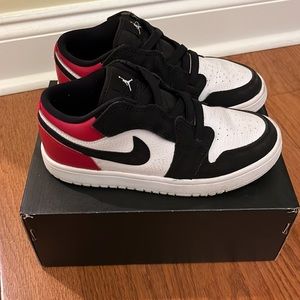 Nike Jordan 1 Low (Boys)